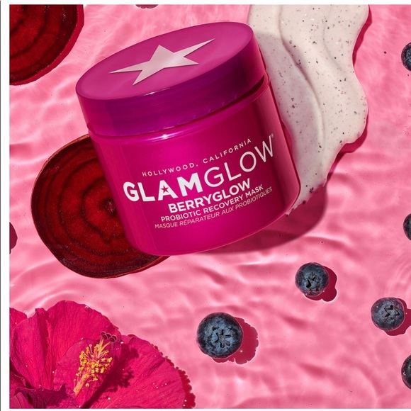 New GlamGlow Berry Glow Recovery Mask 2.5 oz - Picture 7 of 8
